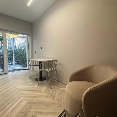 Ercole With Jacuzzi Pool Holiday home Florence
